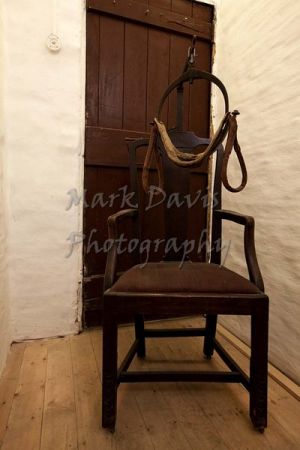 restraining chair workhouse sm-c85.jpg